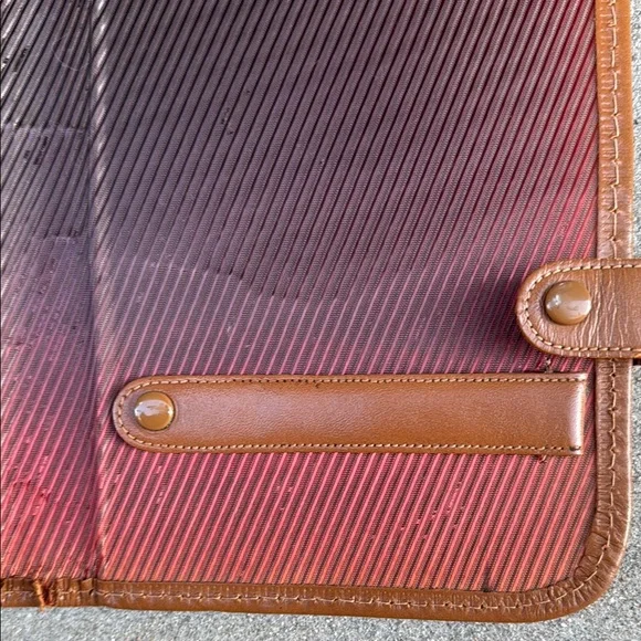 Vintage Brown Leather Men's Tie Holder - Picture 8 of 9